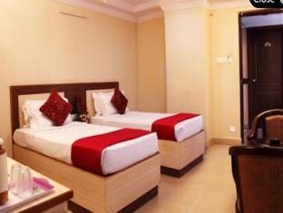 Отель Sri Sai Regency Хайдарабад Экстерьер фото